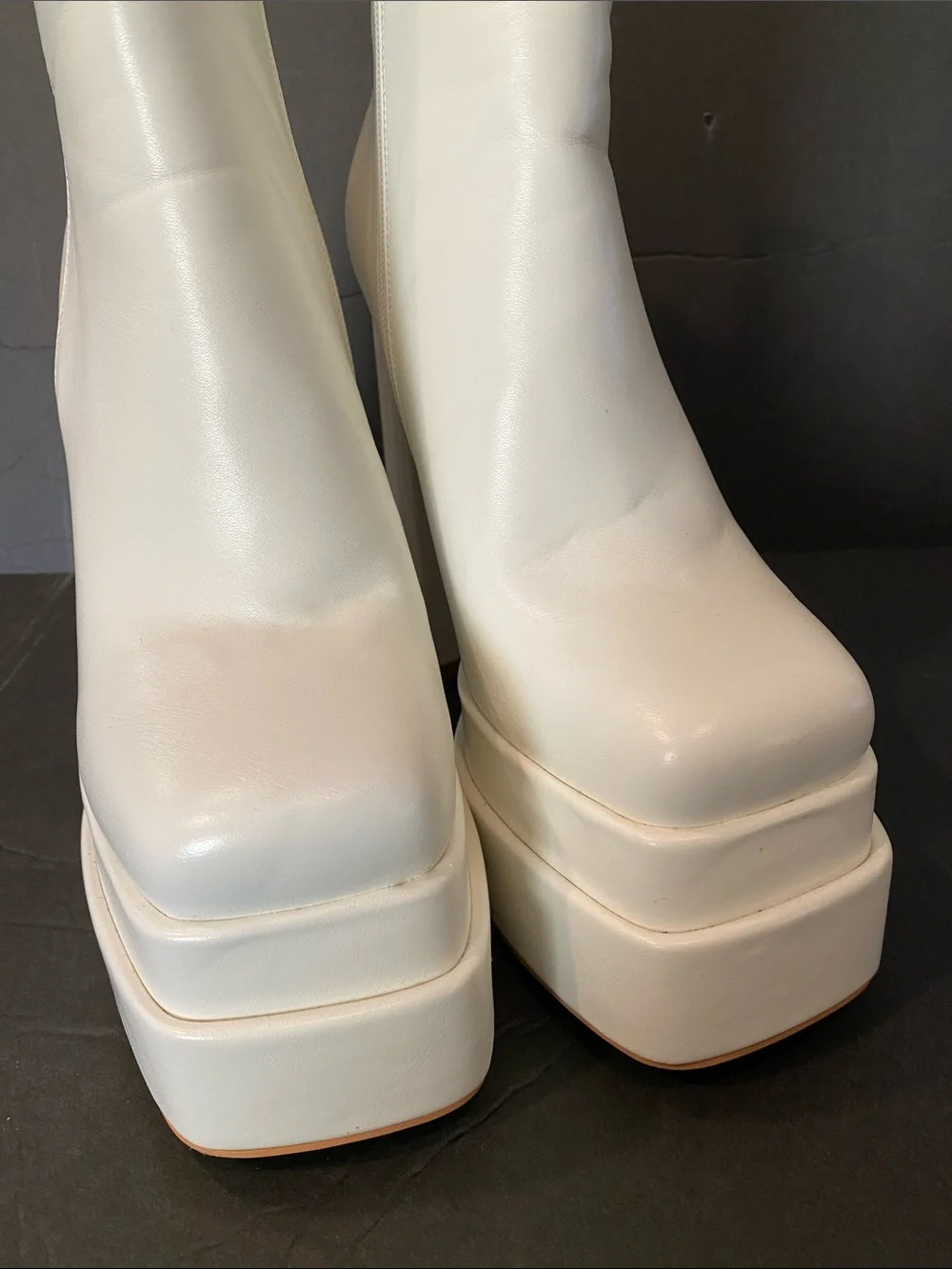 Wet kiss White Double Platform Ankle Boots